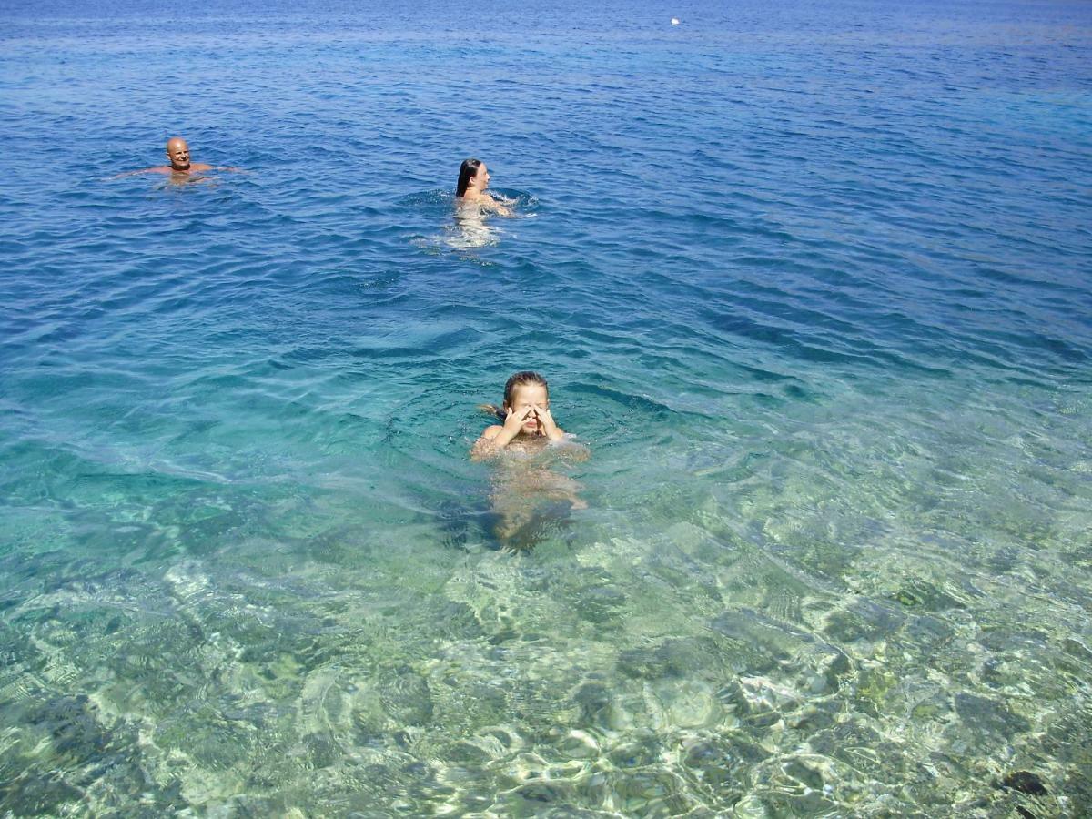 I&J Relaxing Beach Apartments Рачище Екстер'єр фото